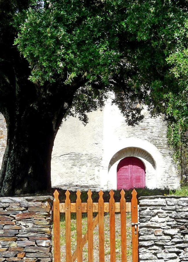La Vallee De Gaia Bed and Breakfast Saint-Hilaire-de-Lavit Buitenkant foto